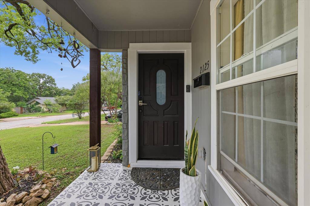 2125 Cardinal Lane, Fort Worth, TX 76111