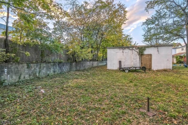 20 Maple Ave, Springfield Twp., NJ 07081