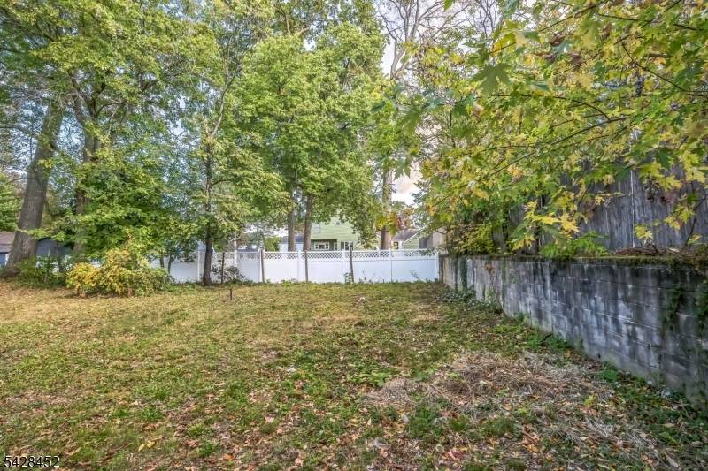 20 Maple Ave, Springfield Twp., NJ 07081