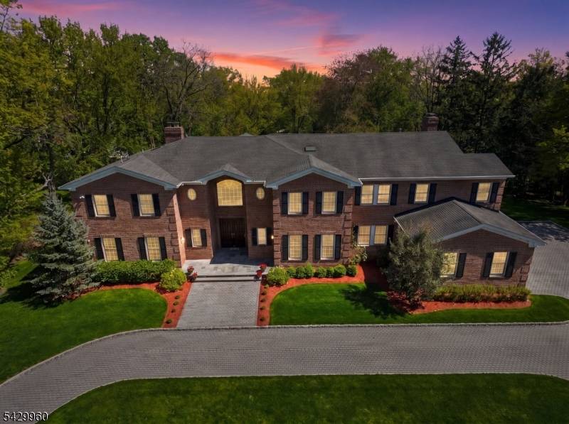 6 Grosvenor Rd, Millburn Twp., NJ 07078