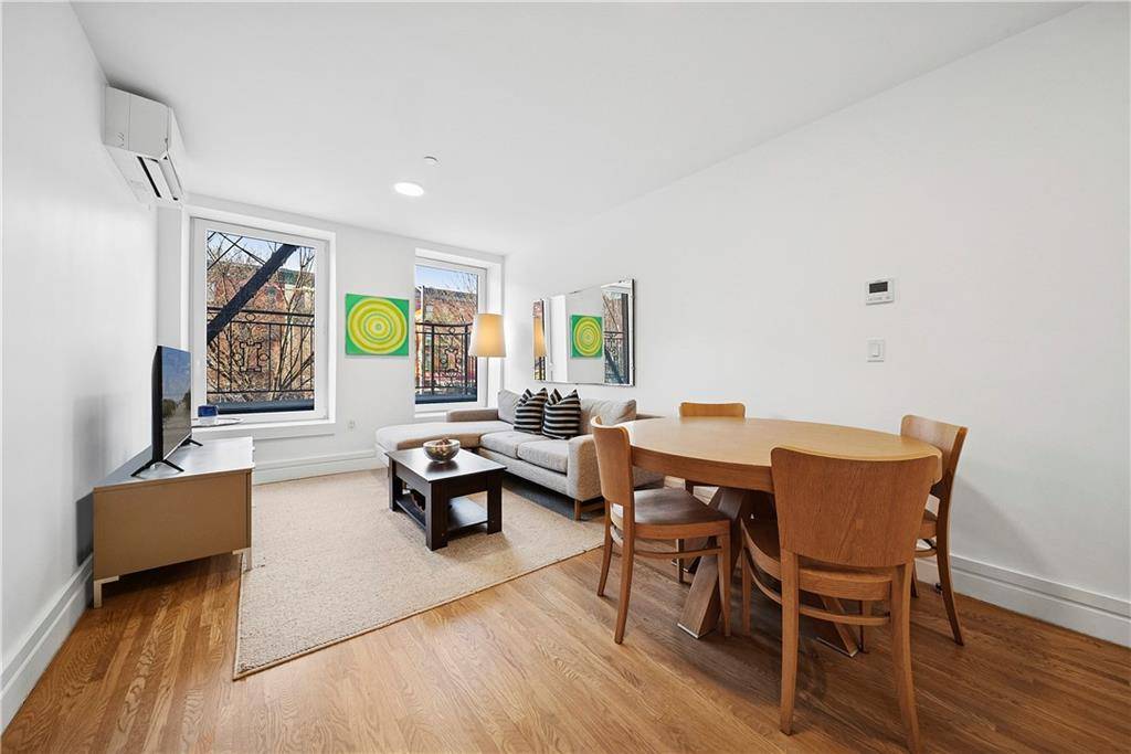 370 Lenox AVE #203, New York, NY 10027