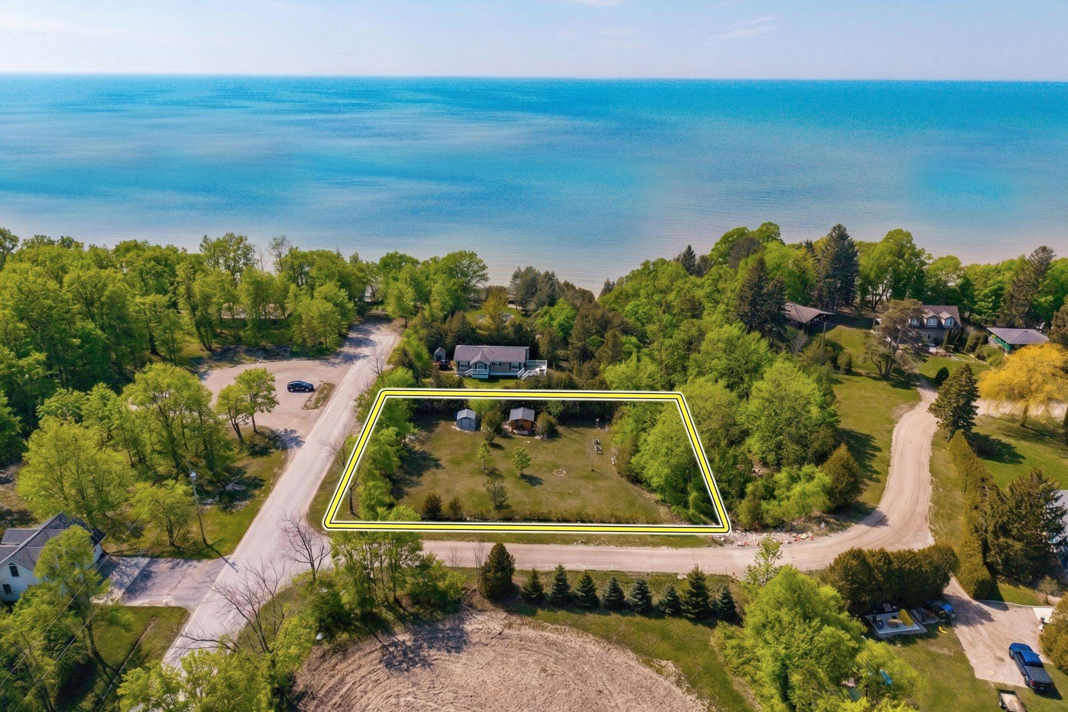 33714 Pavilion RD, Bluewater, ON N0M 1G0