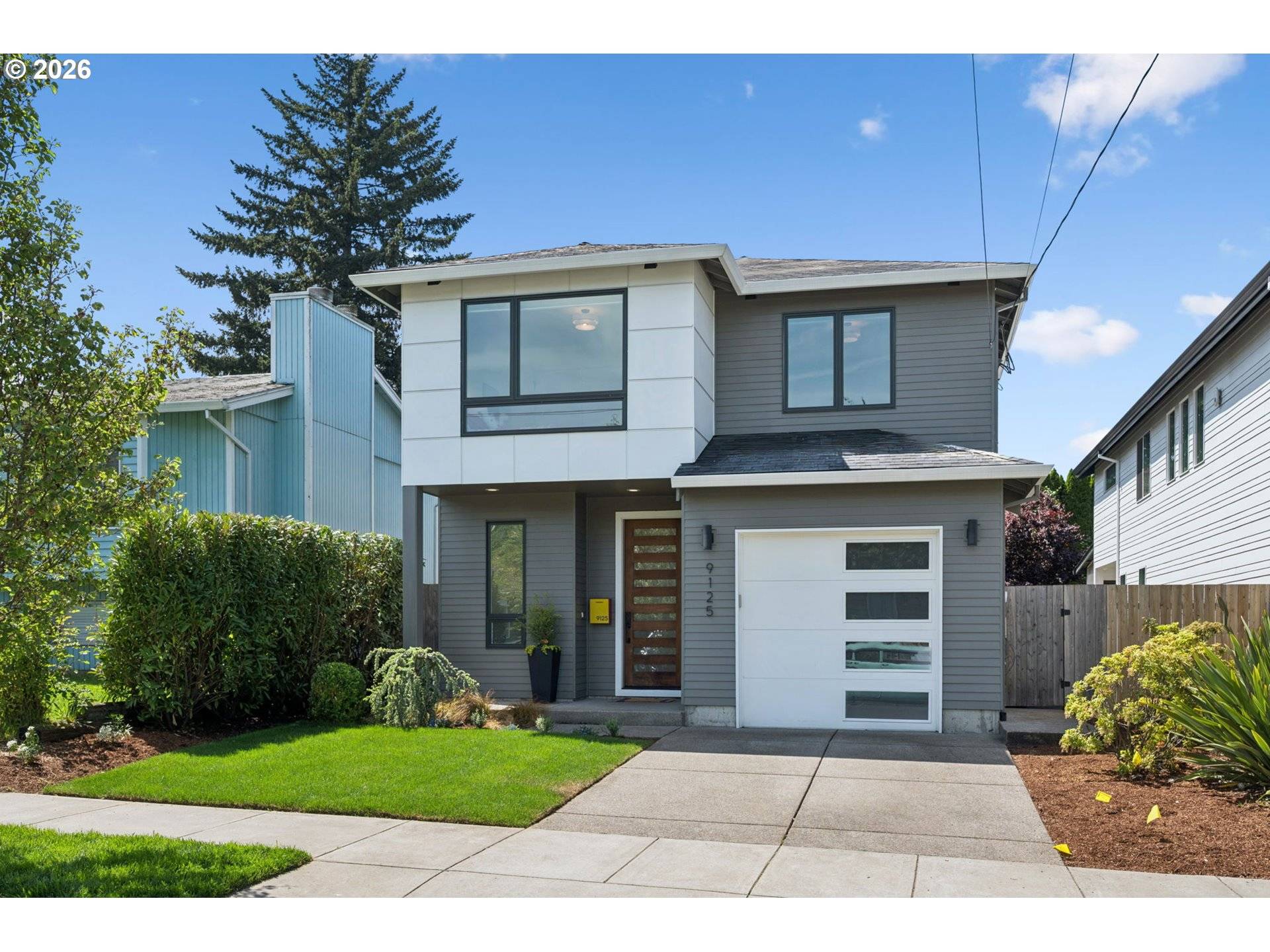 9125 N CLARENDON AVE, Portland, OR 97203
