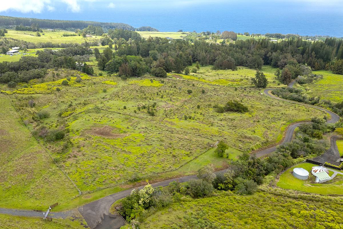 36-660 SPENCER RD, Laupahoehoe, HI 96764