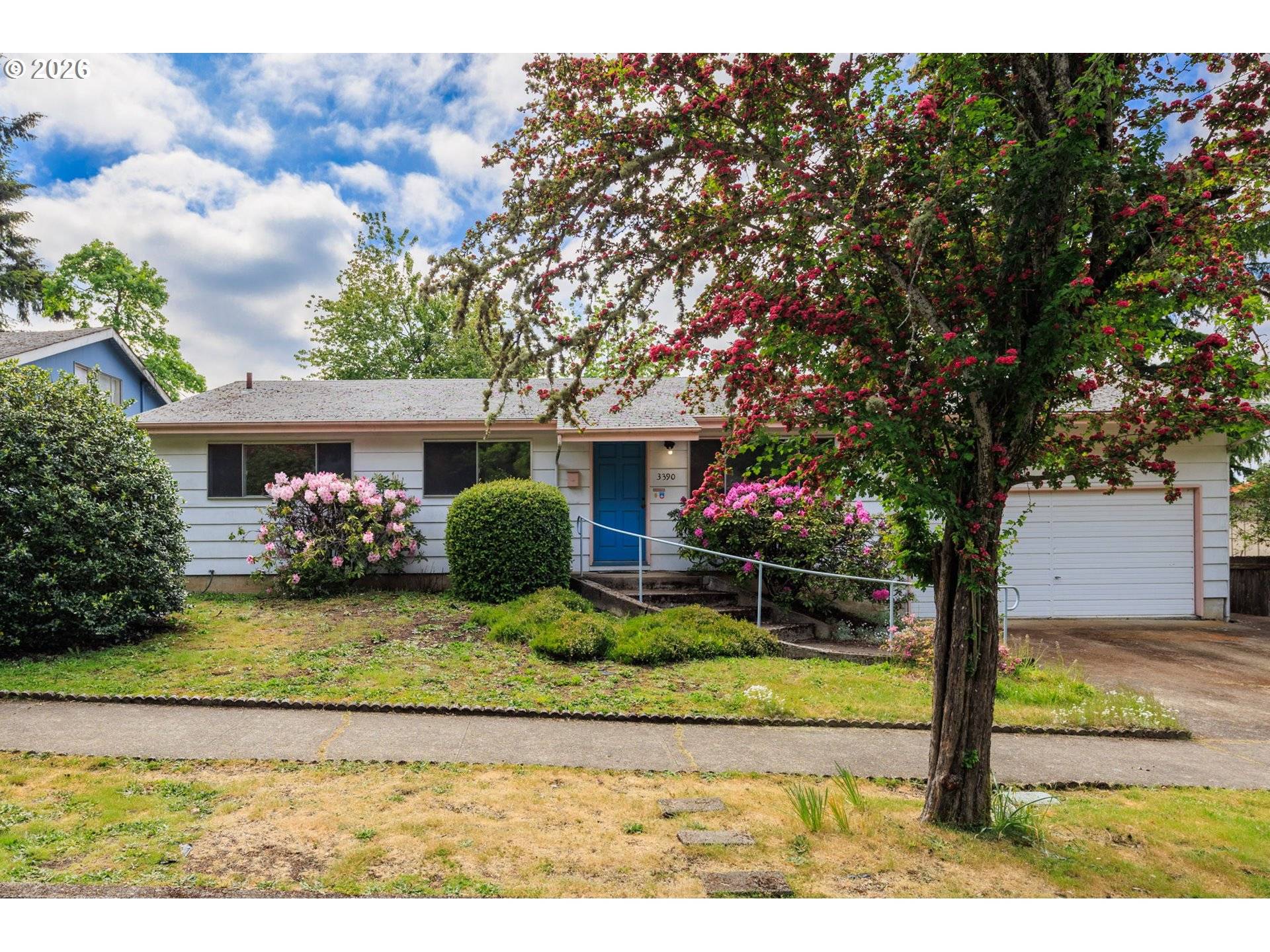 3390 ONYX ST, Eugene, OR 97405