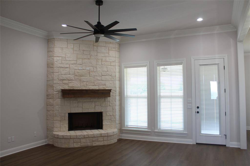 10117 Castleberry Lane, Waco, TX 76712