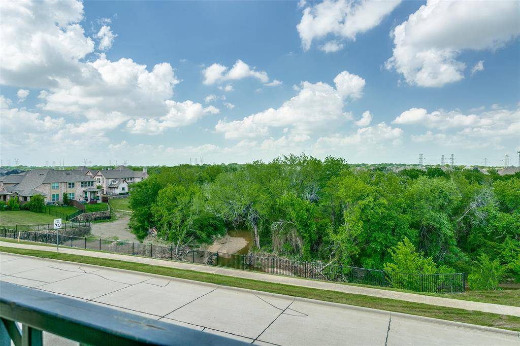 1132 Hemingway Lane, Irving, TX 75063