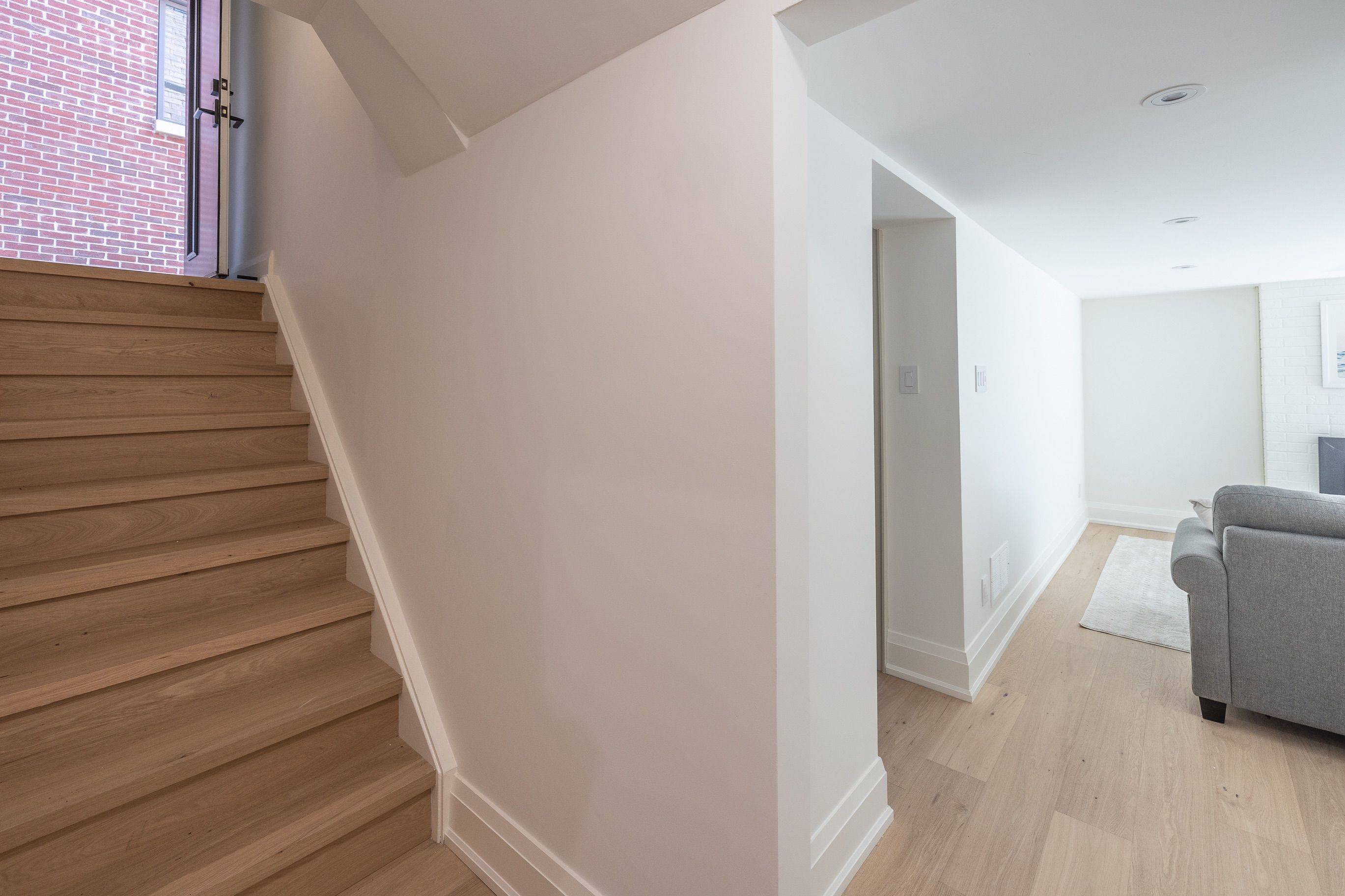 165 Sherwood AVE #Bsmt, Toronto C10, ON M4P 2A9