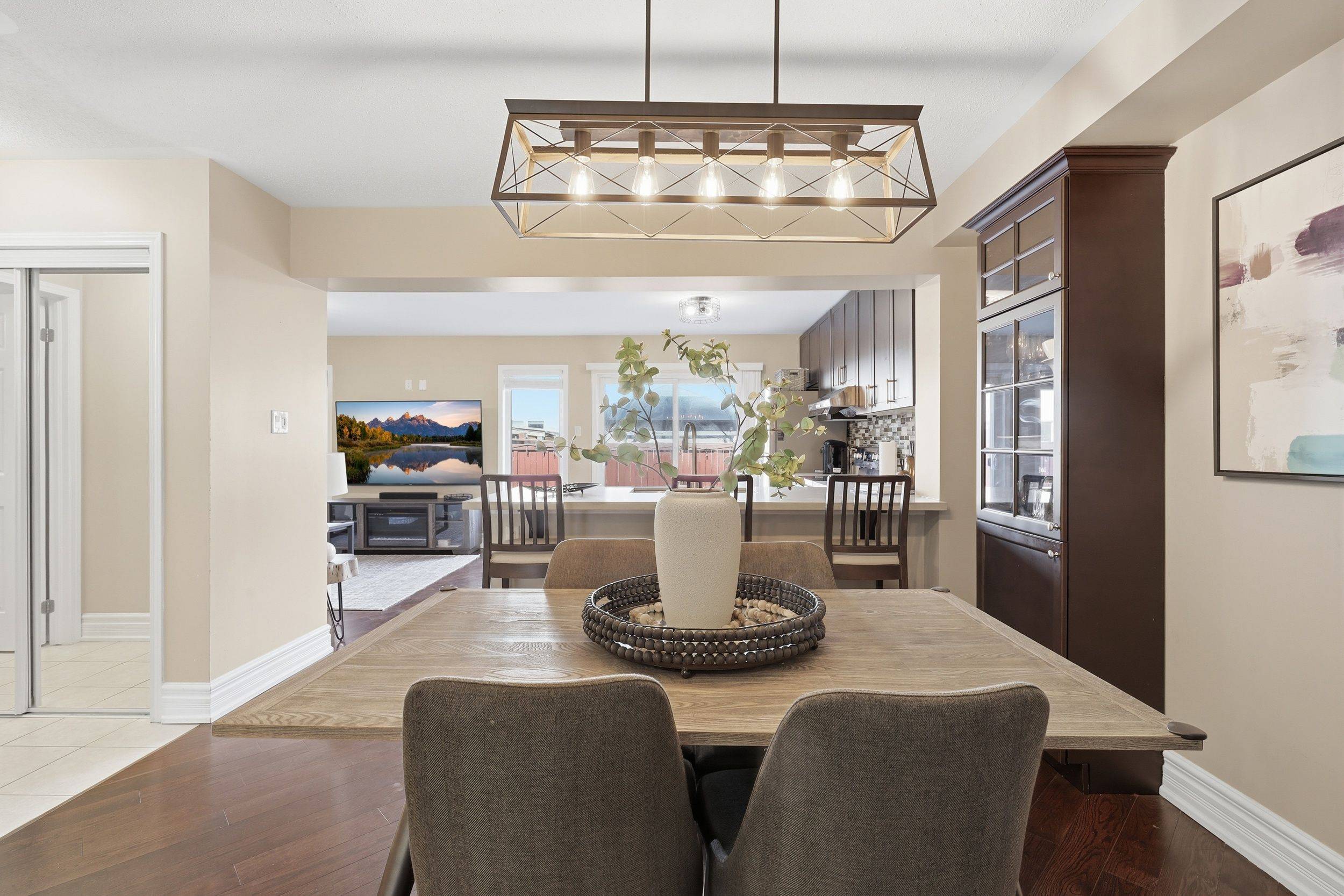 362 Cavanagh LN, Milton, ON L9T 8J9