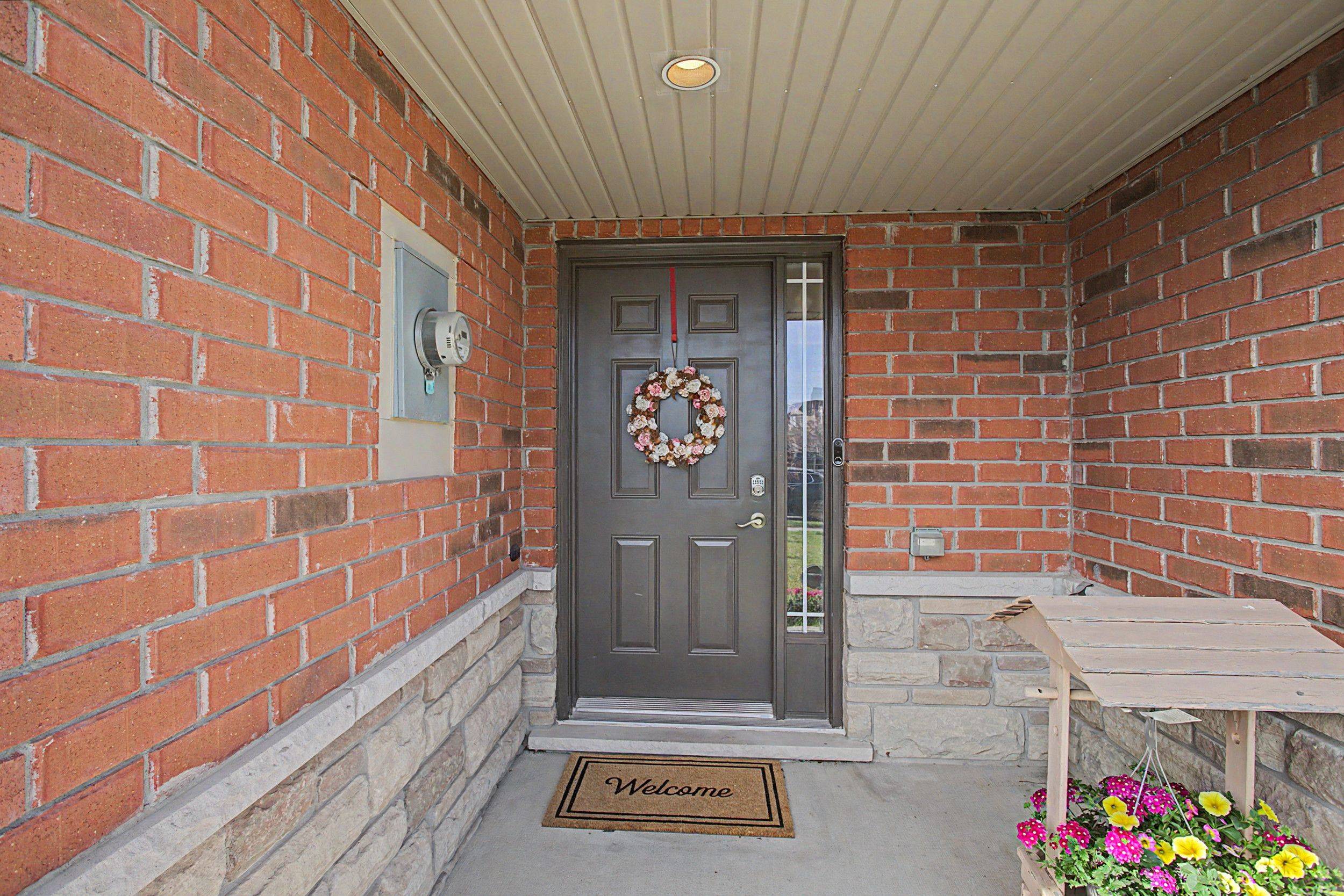 262 Pinehill DR, Hamilton, ON L0R 1P0