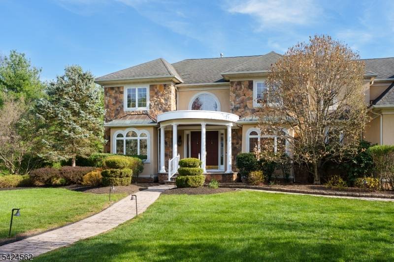 33 Saddlewood Ct, Montgomery Twp., NJ 08502