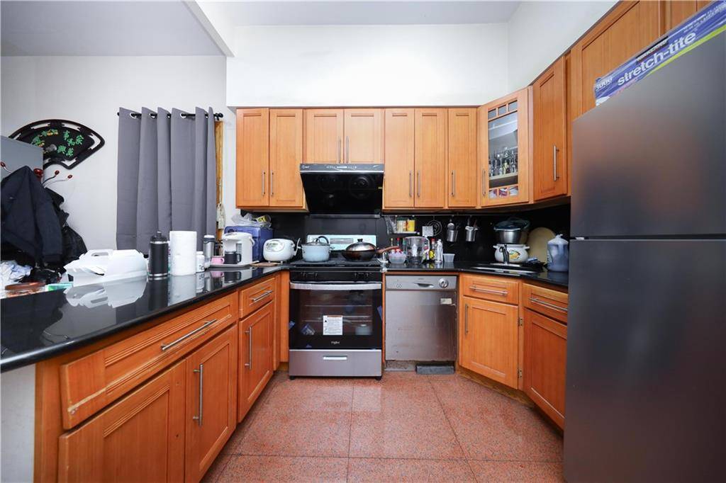 462 52nd ST #2D, Brooklyn, NY 11220