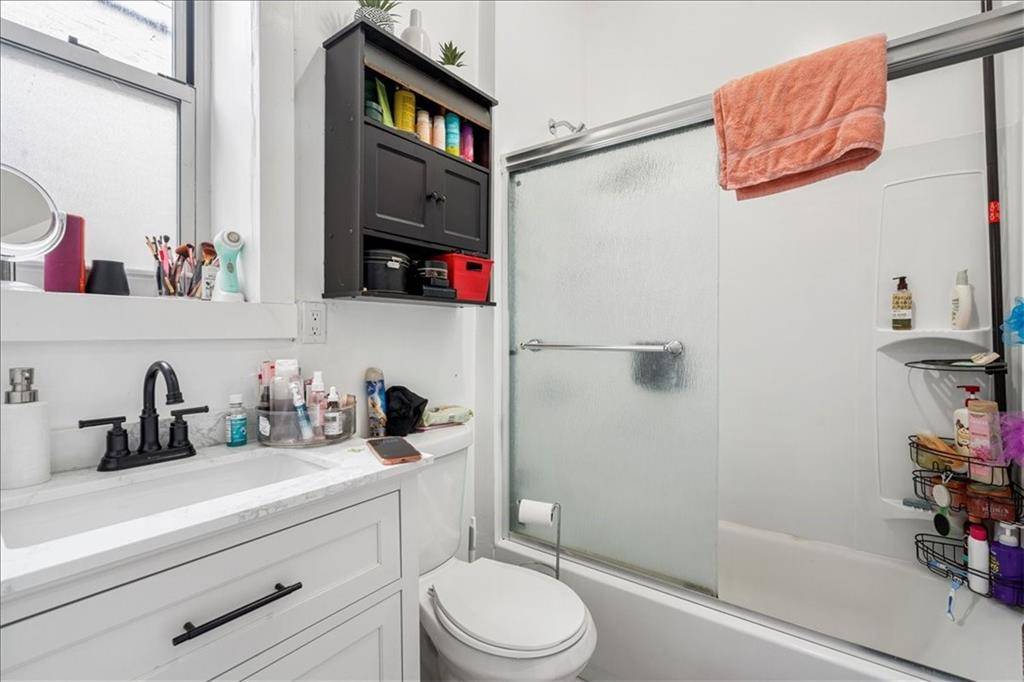 1034 Winthrop ST, Brooklyn, NY 11212