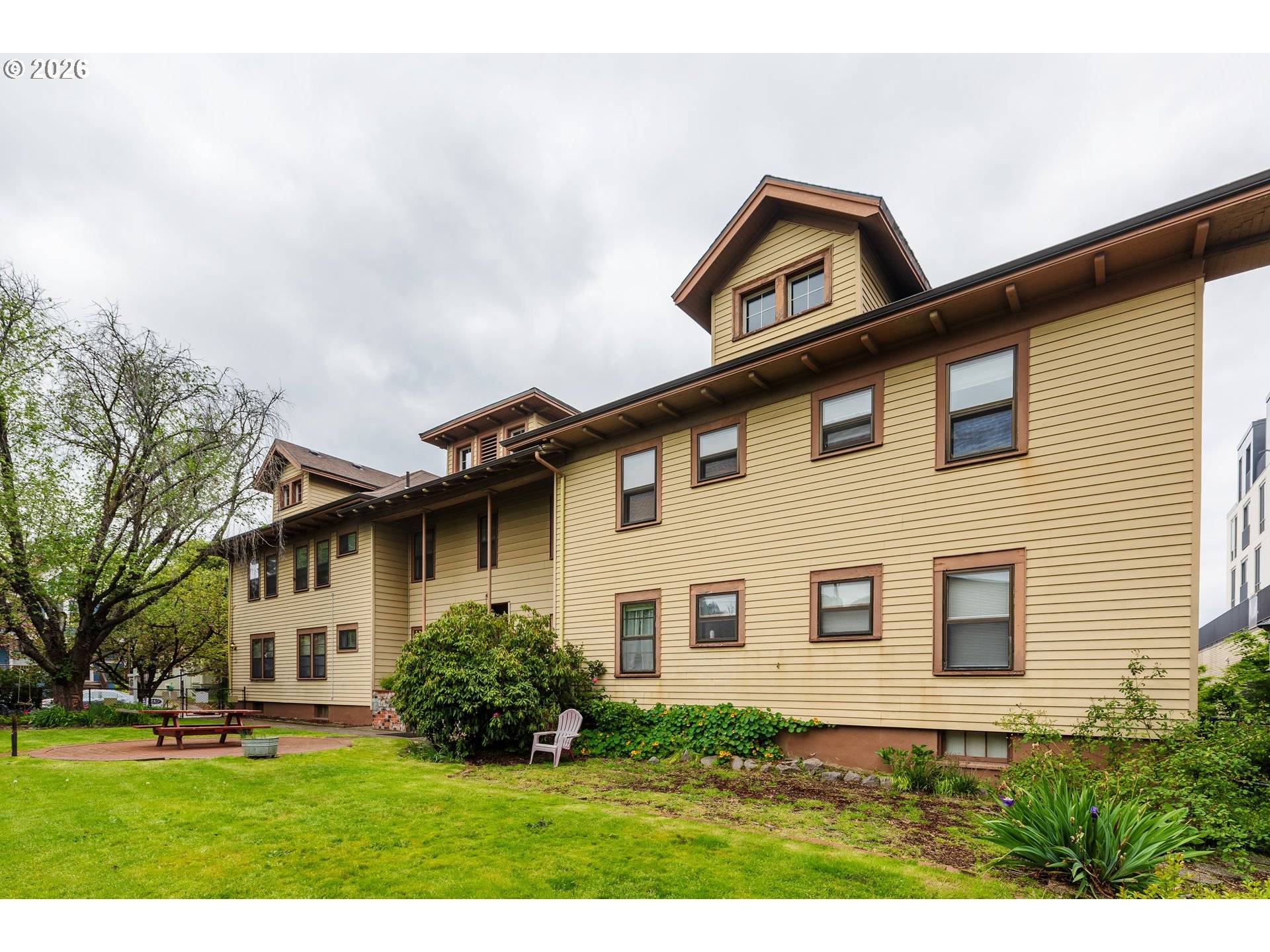 1830 NW 23RD PL, Portland, OR 97210