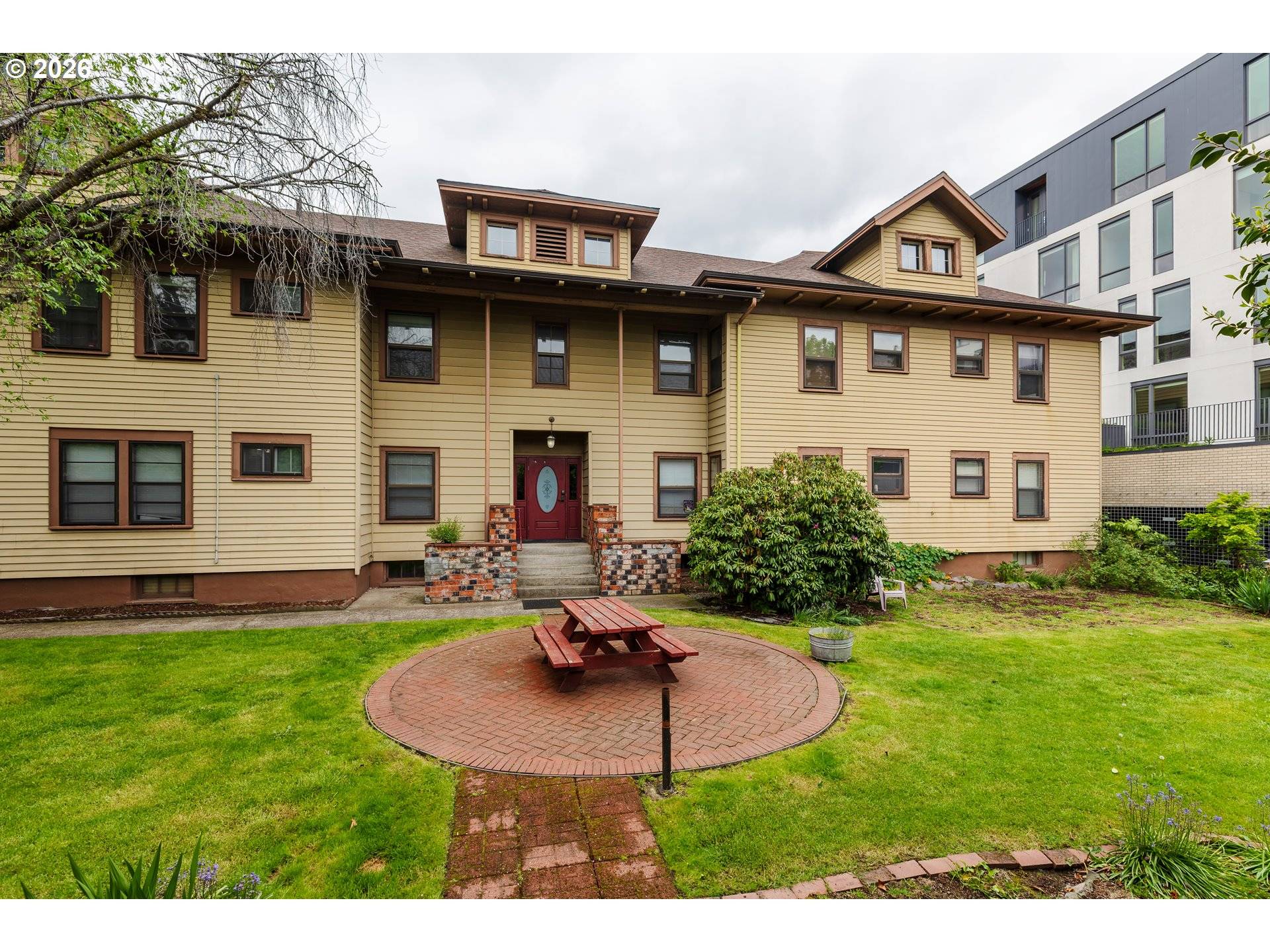 1830 NW 23RD PL, Portland, OR 97210
