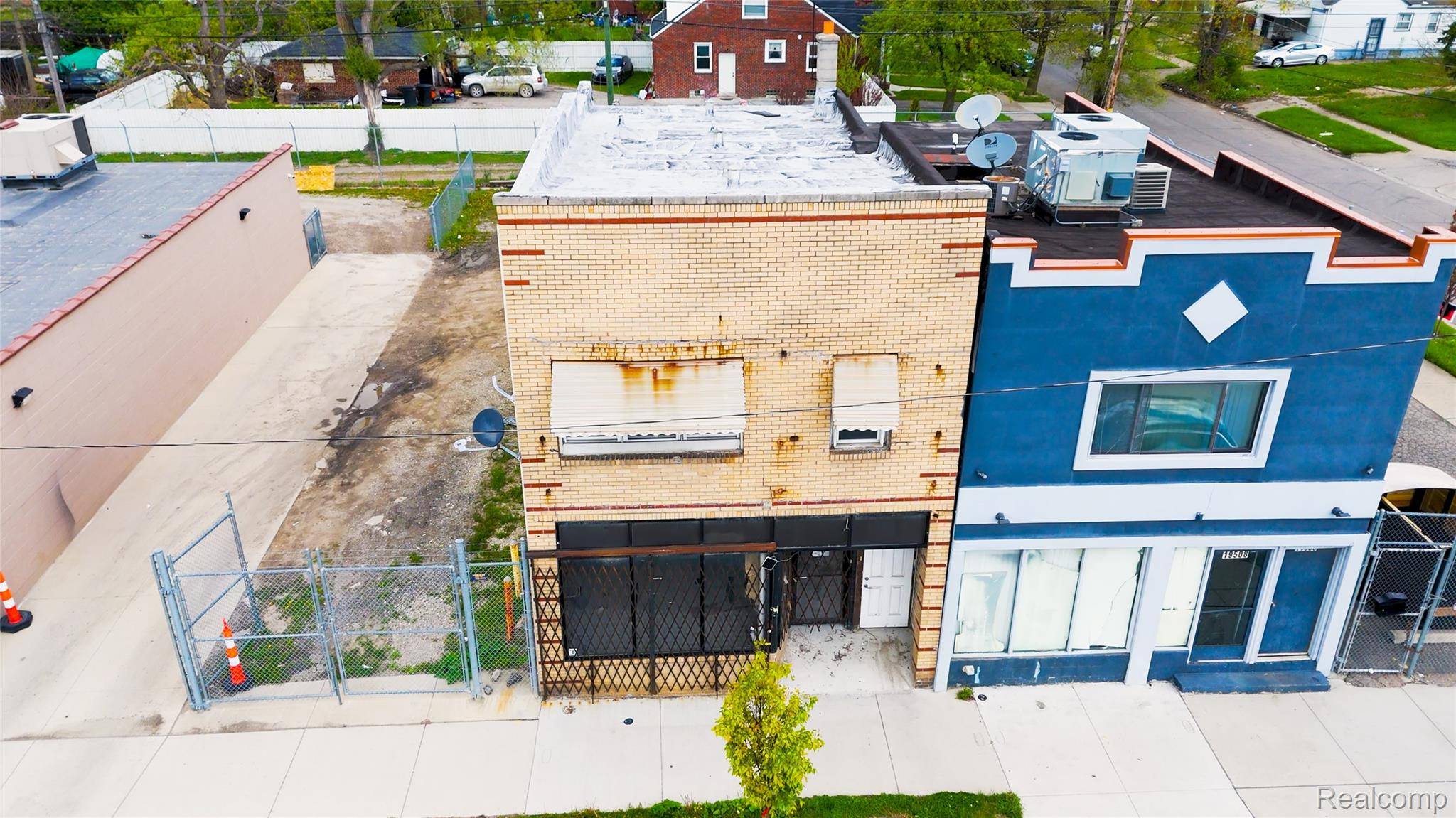 19510 W Warren AVE, Detroit, MI 48228