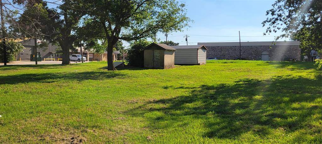 209 E 1st Street, Springtown, TX 76082