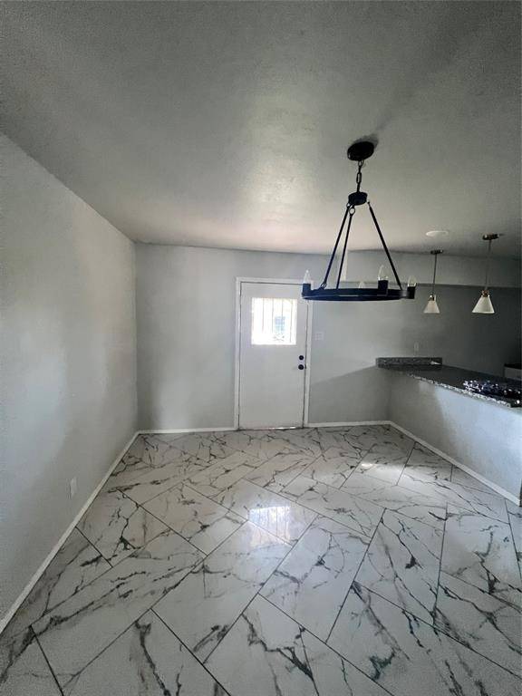 665 Cedarcliff Drive, Dallas, TX 75217