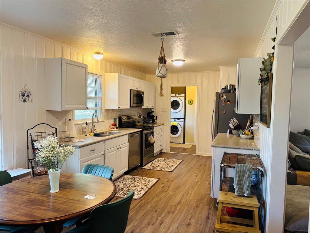 1800 W College Street, Sherman, TX 75092