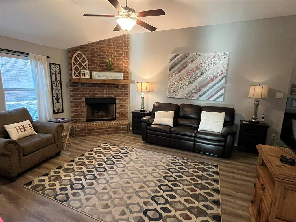 900 Sun Down, Stephenville, TX 76401
