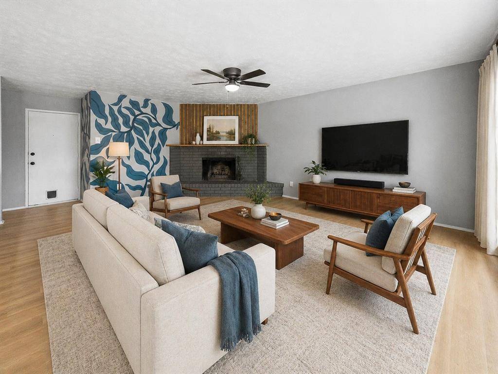 5321 Strickland Avenue, The Colony, TX 75056