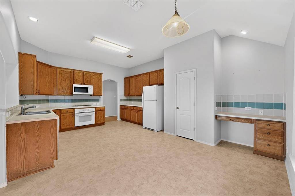 10805 Nantucket Drive, Rowlett, TX 75089
