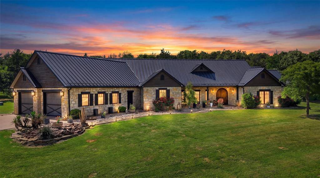 1371 County Road 130, Whitesboro, TX 76273