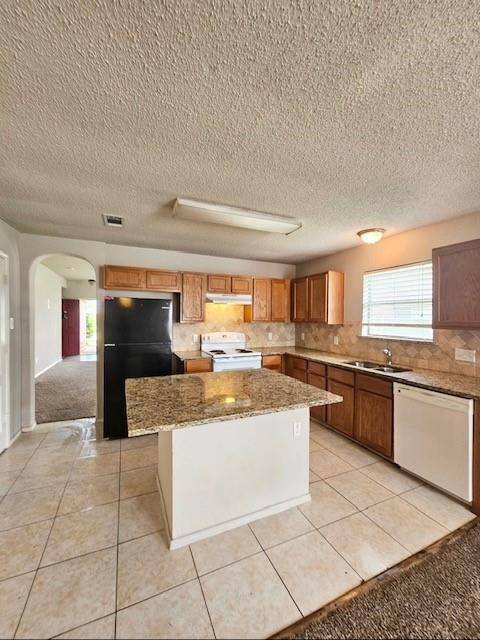 1205 Meadowgate Drive, Allen, TX 75002