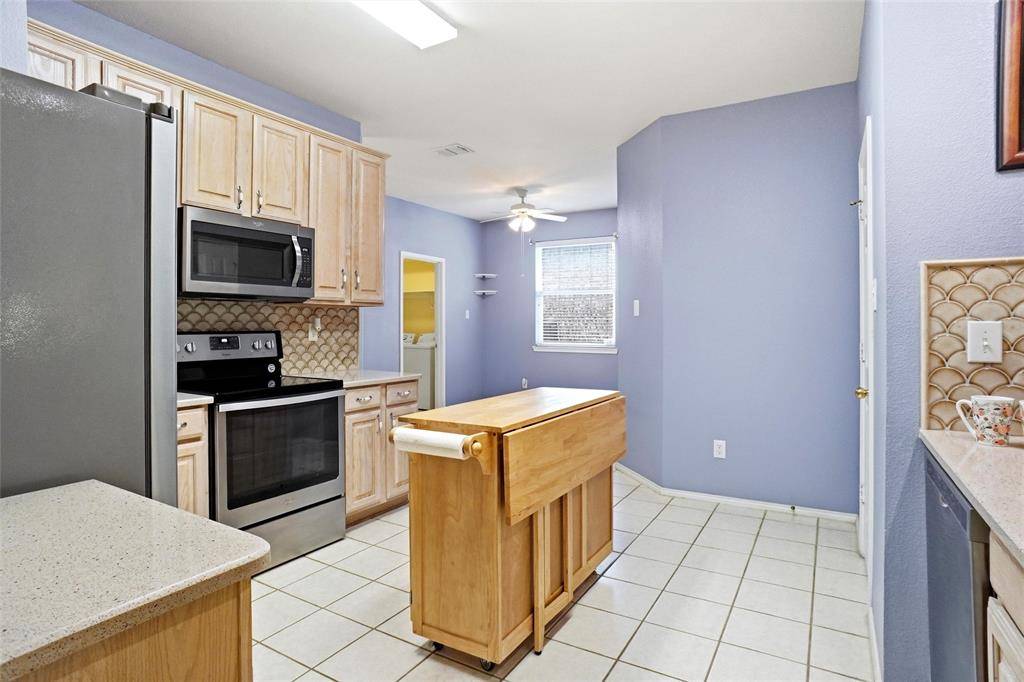 1140 Whispering Trail Circle, Lewisville, TX 75067