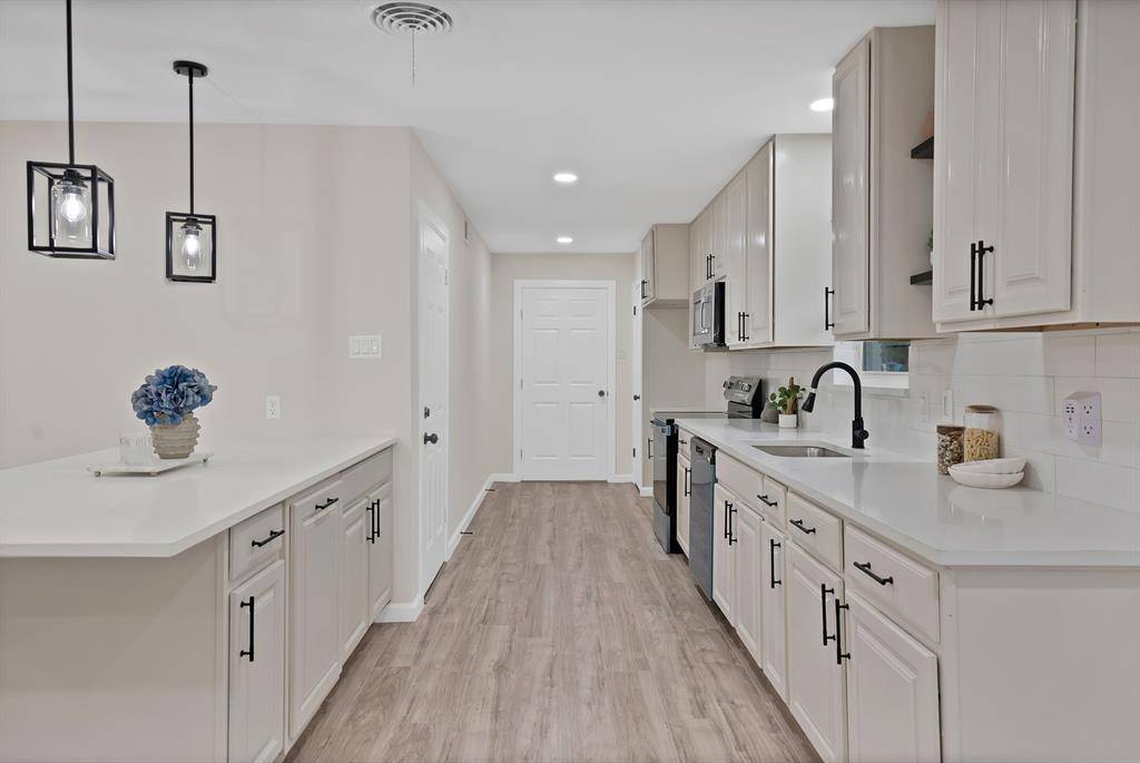 2013 Monaco Court, Arlington, TX 76010