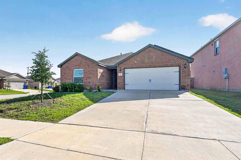 523 Bennie Leonard Street, Venus, TX 76084