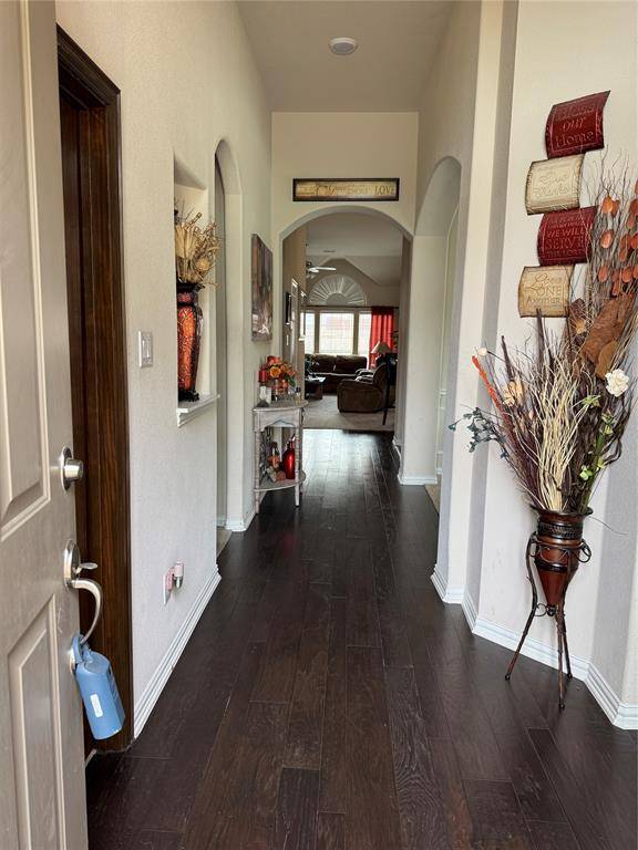 1748 River Run Drive, Desoto, TX 75115