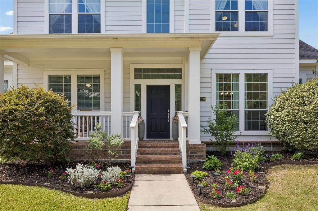 8528 Newman Drive, North Richland Hills, TX 76180