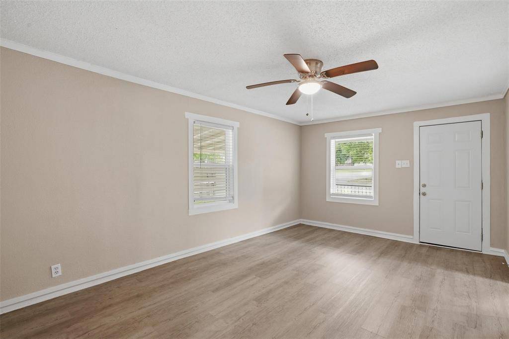 500 E Heron Street, Denison, TX 75021