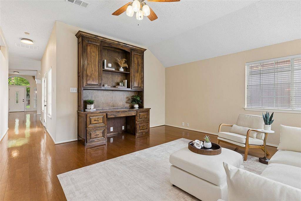 2104 Gent Drive, Plano, TX 75025