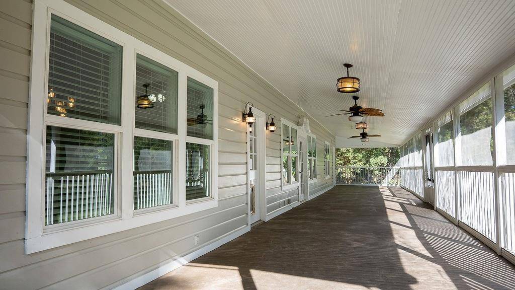 213 County Road 2320, Telephone, TX 75488