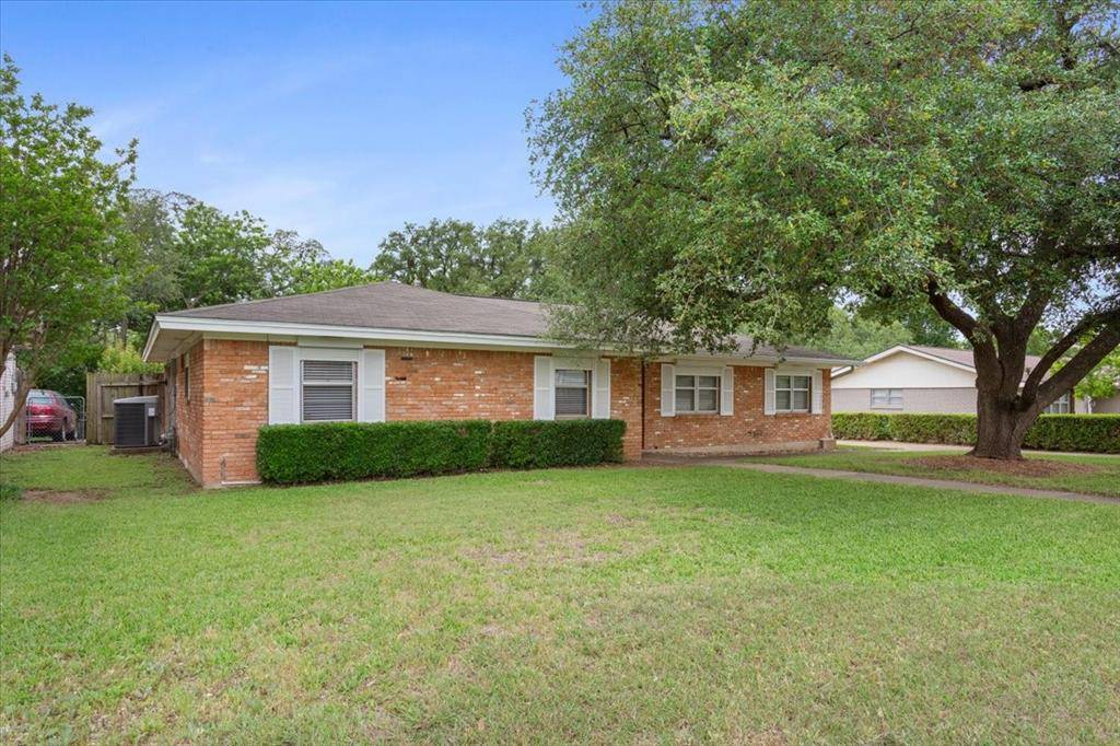 708 Wedgewood Drive, Woodway, TX 76712