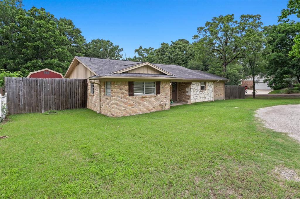 1301 Woodland Drive, Canton, TX 75103