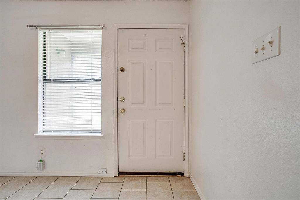 1009 W 4th Street #1011, Keene, TX 76059