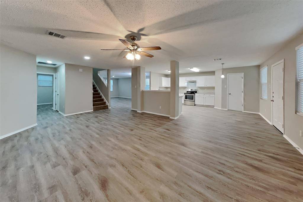 1324 Cherokee Rose Lane, Burleson, TX 76028