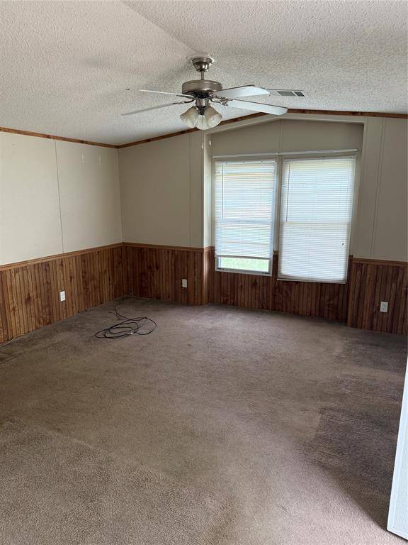 242 N Elm Street, Trent, TX 79561
