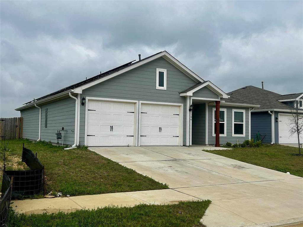 1104 Tiger Lily Lane, Fort Worth, TX 76108