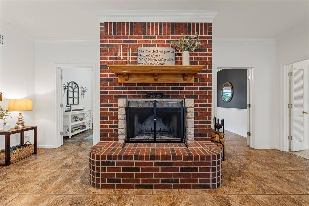 1694 Mclennan Crossing Road, Woodway, TX 76712