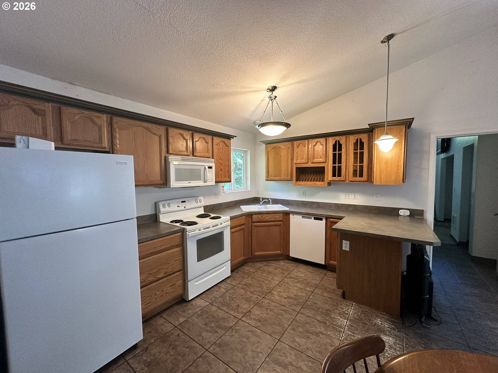 725 N RIVER BEND RD, Otis, OR 97368