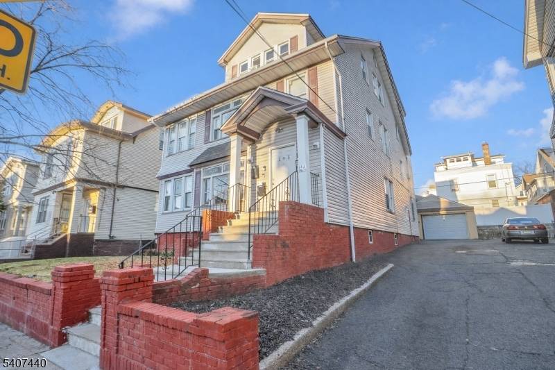 105 Huntington Ter, Newark City, NJ 07112