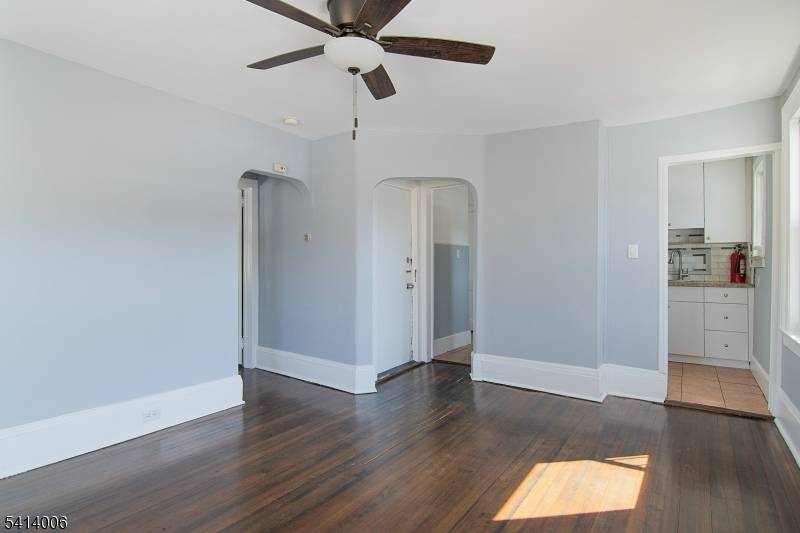 70 Elm Rd, Caldwell Boro Twp., NJ 07006