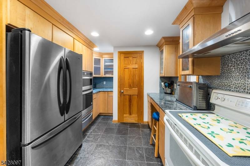 615 Lincoln Park, Cranford Twp., NJ 07016