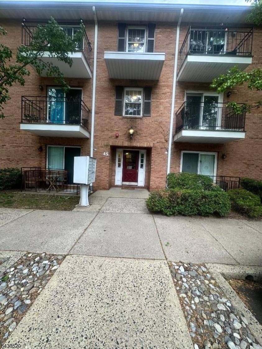45 John St #3A, Bloomfield Twp., NJ 07003