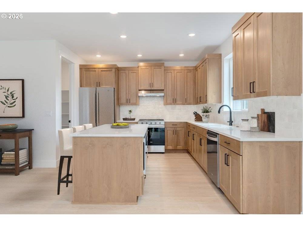 1400 E Canto ST, Newberg, OR 97132