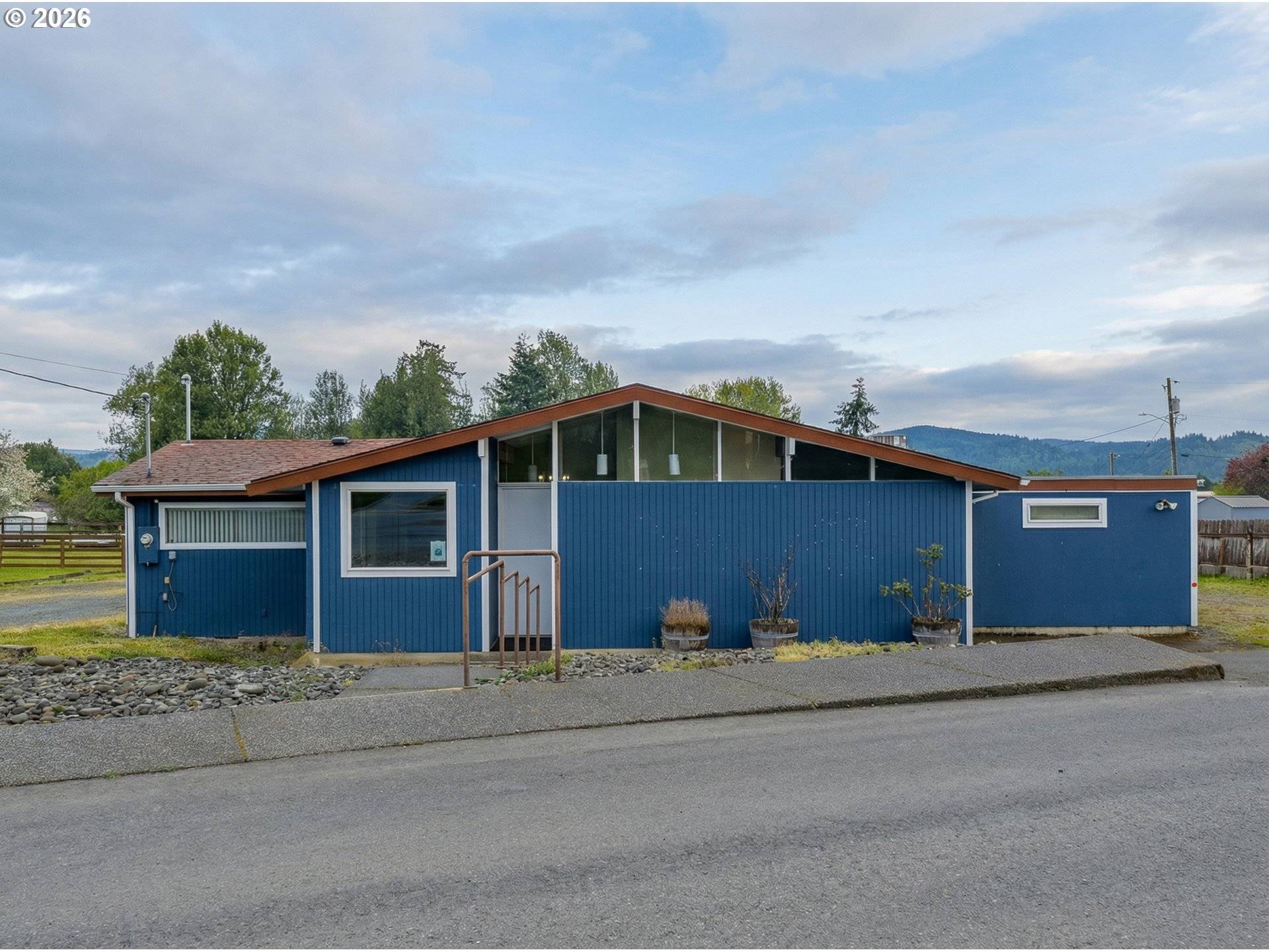 1980 ROSEBURG RD, Myrtle Point, OR 97458